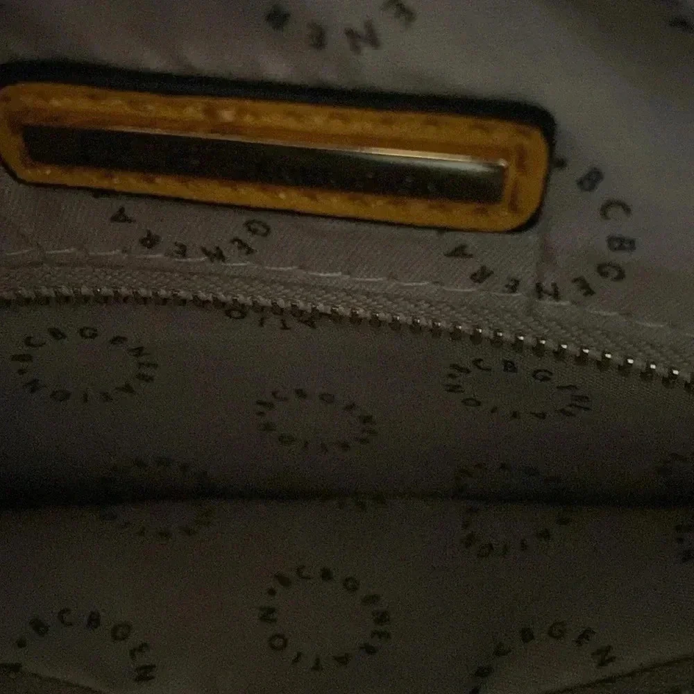 BCBG generation NWY  sailor tote honey gold